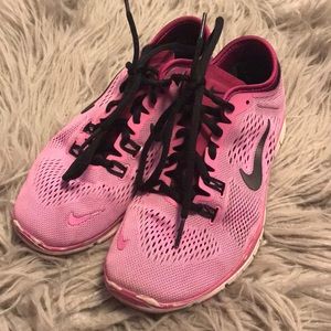 PINK NIKES